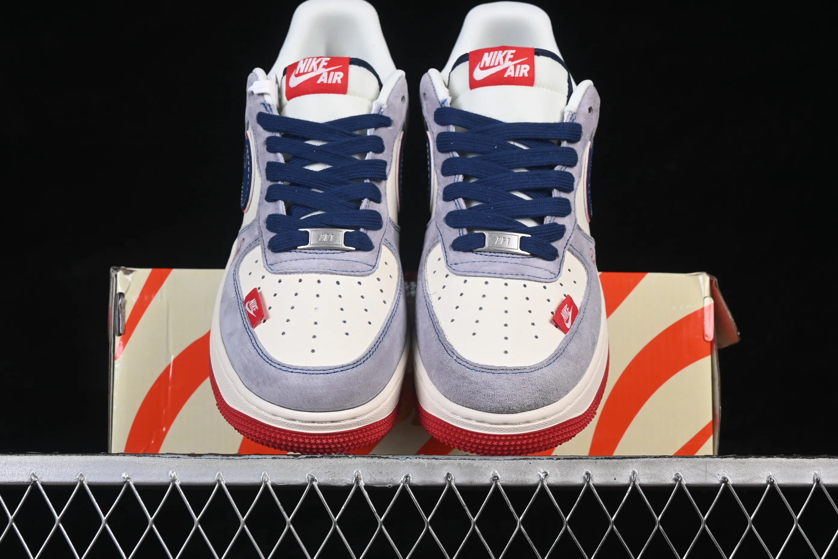 All categories Nk Air Force 1 Air Force series Nk Air Force 1 Low Air Force low-top Nike Air Force 1'07 Low red and blue contrast Air Force 1 low-top casual sneakers HT5088-625